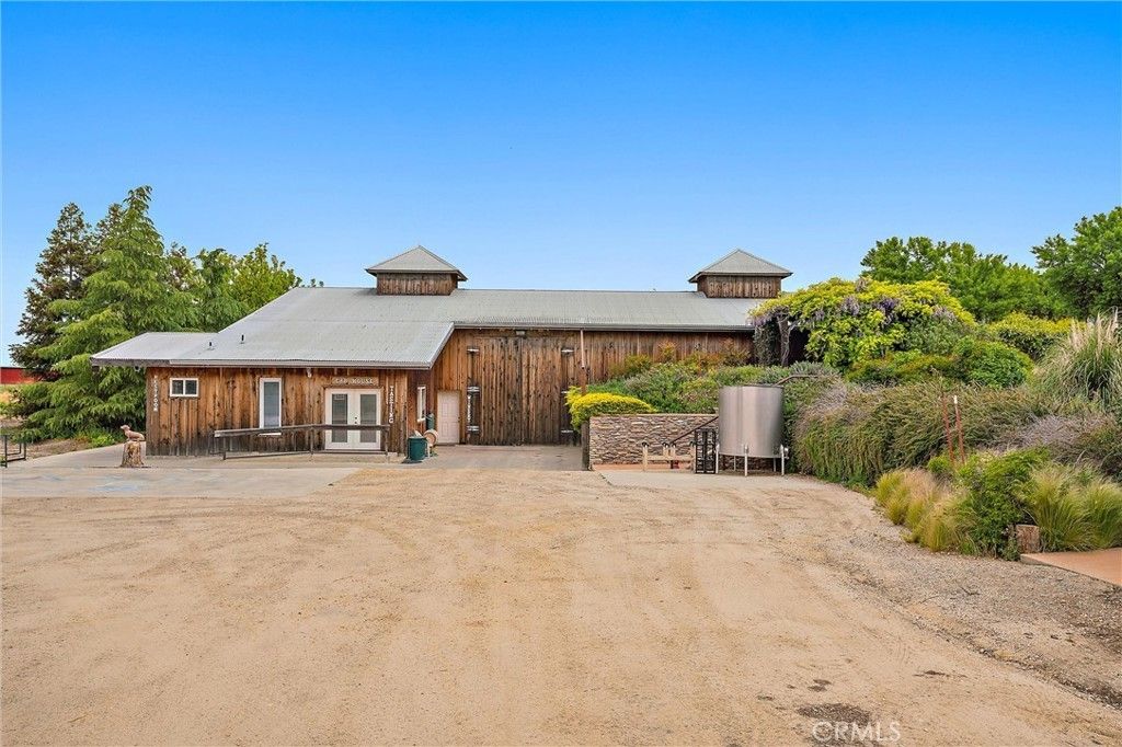 5575 El Pomar, Templeton