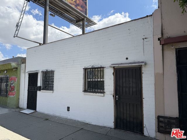 5016 E Olympic Boulevard, Los Angeles