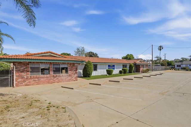 4266 Walnut, Chino