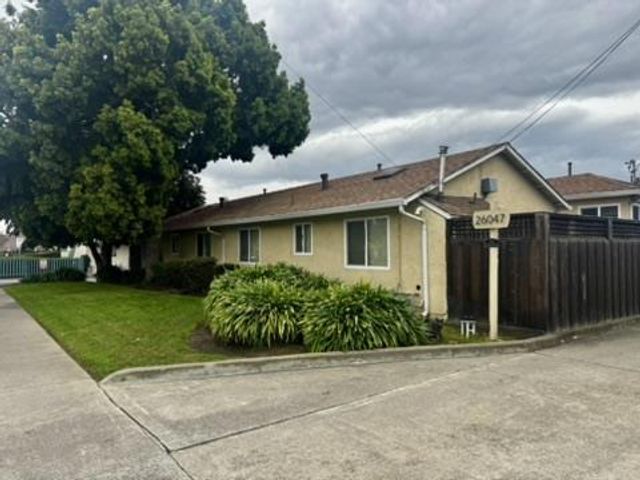 26047 Gading Road, Hayward