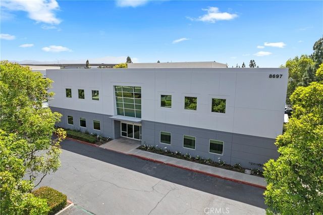 8697 Research Drive, Irvine