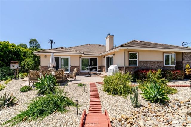 1060 Calle Las Trancas, Thousand Oaks