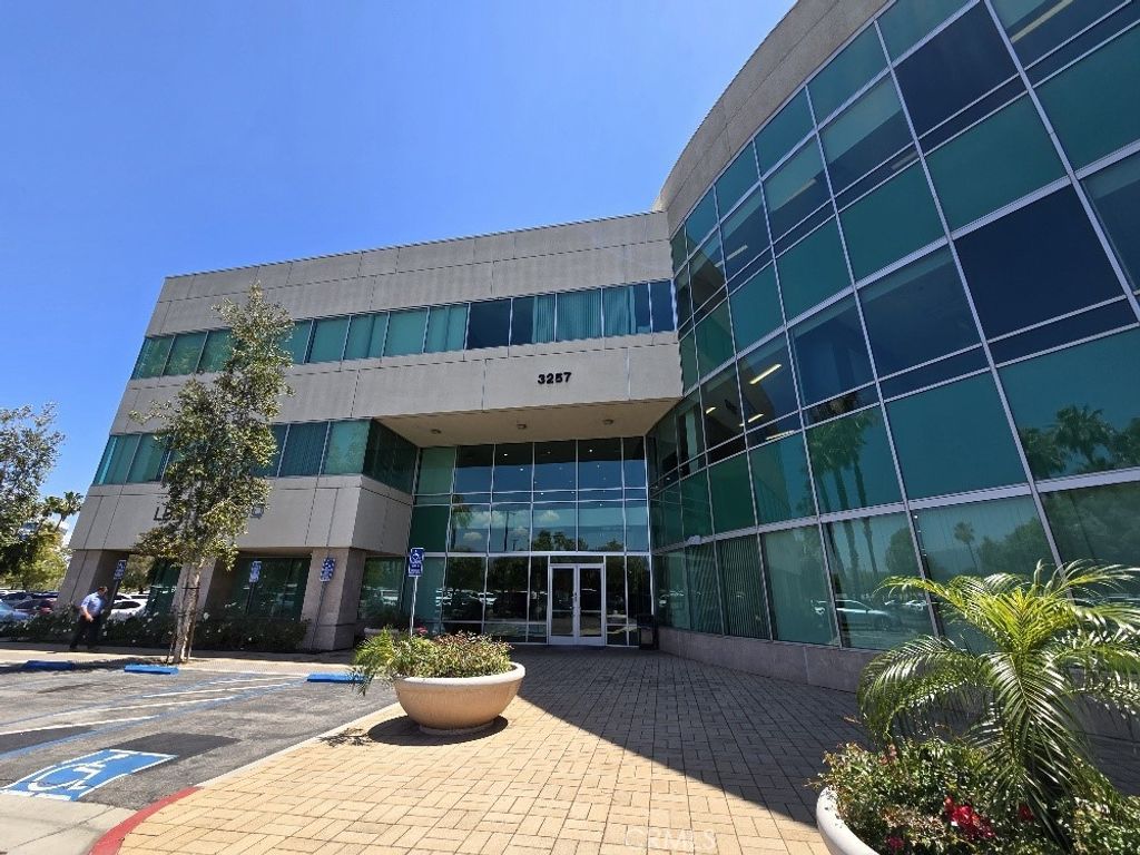 3257 E Guasti Road # 210, Ontario