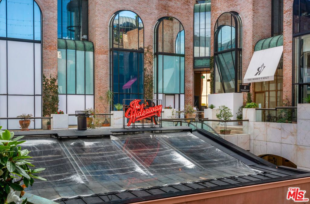 421 N Rodeo Drive # Ste Aa, Beverly Hills