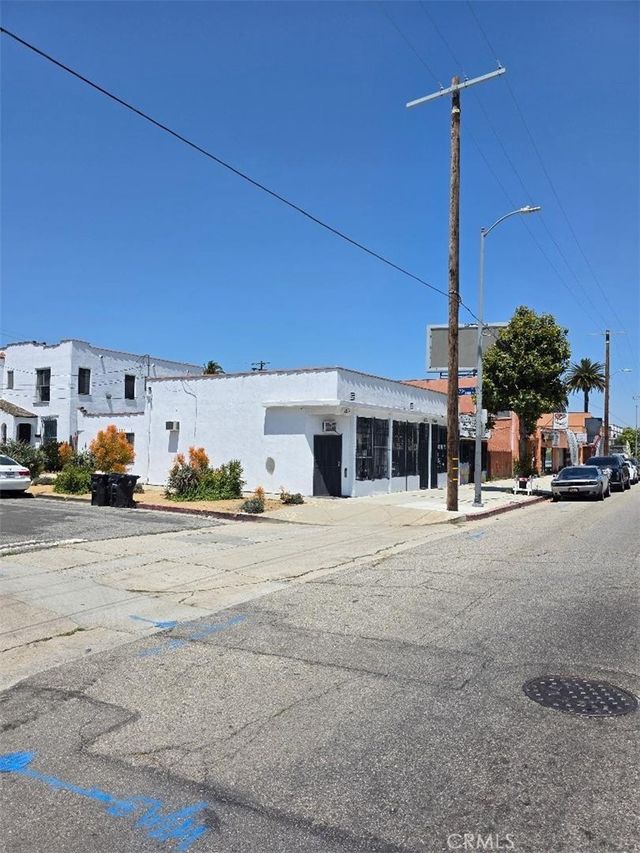 7427 Crenshaw Boulevard, Los Angeles