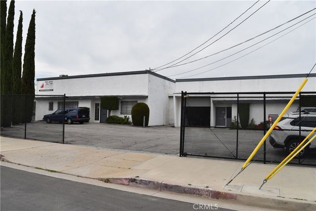 7542 San Fernando Road, Sun Valley