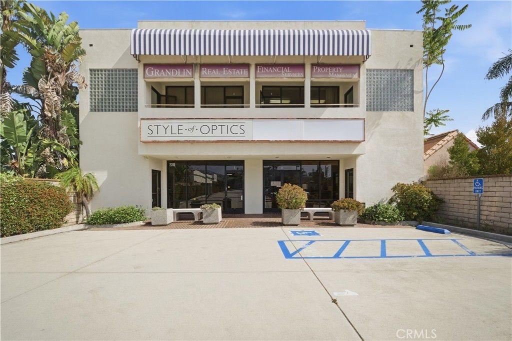 2315 Pacific Coast, Lomita