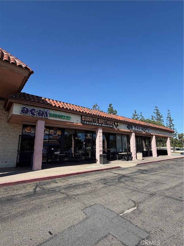 19725 Yorba Linda, Yorba Linda