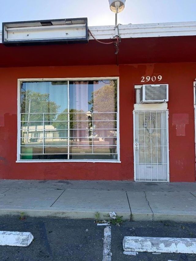2909 Sonoma Boulevard, Vallejo