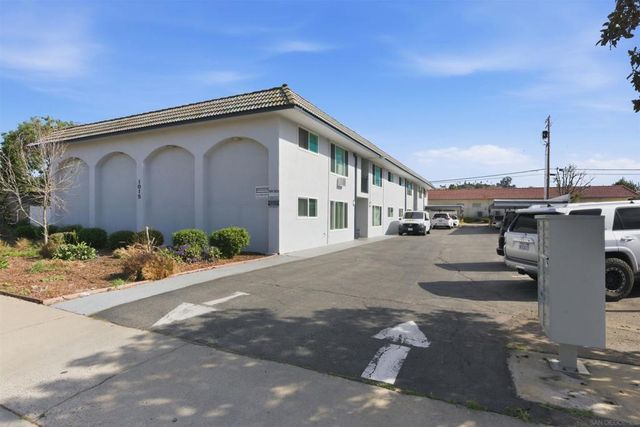 1015 E Ohio Ave, Escondido