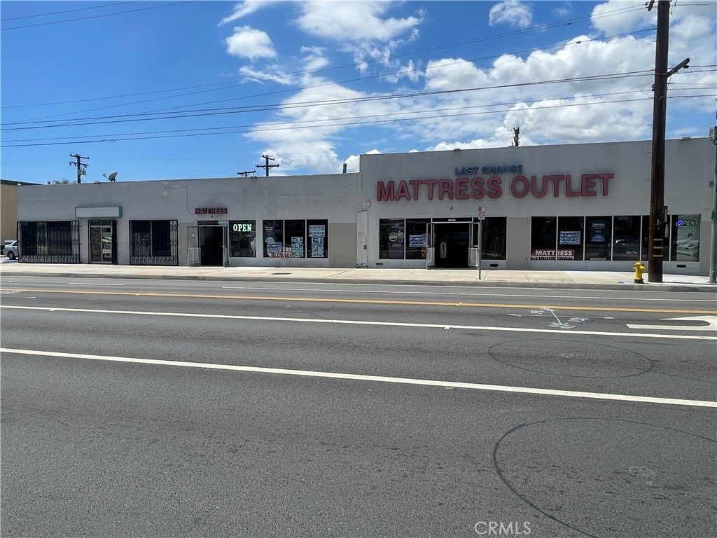 21401 Norwalk, Hawaiian Gardens