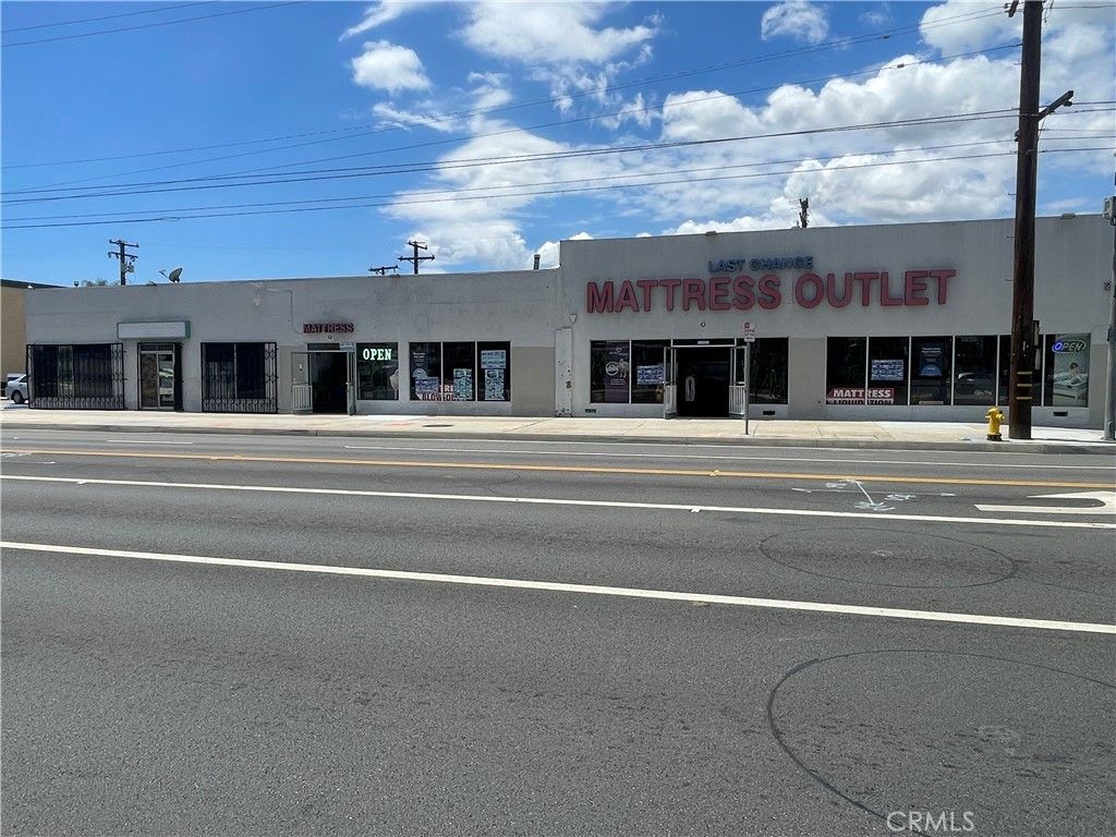 21401 Norwalk, Hawaiian Gardens