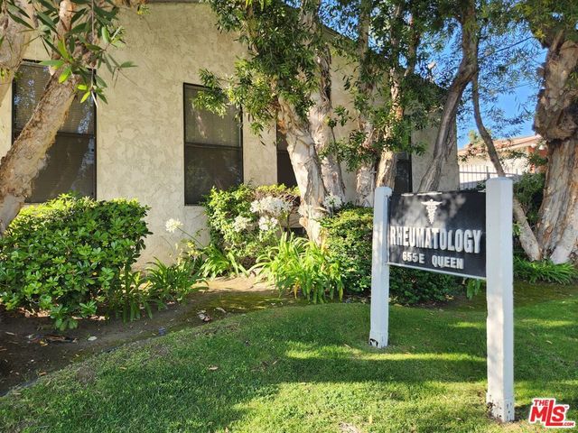 655 E Queen Street, Inglewood