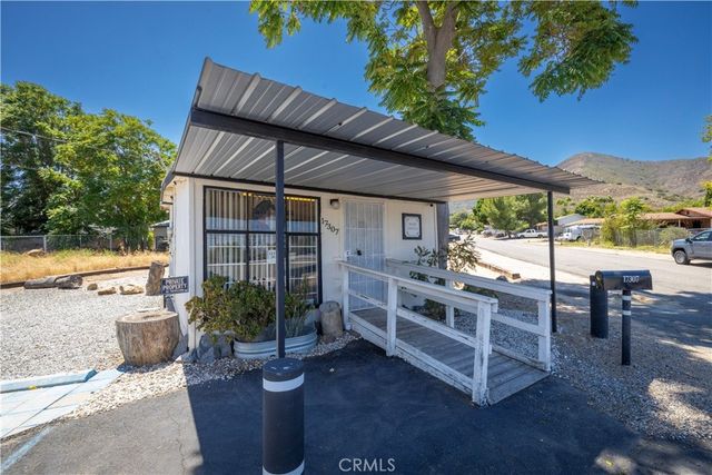 17307 Grand, Lake Elsinore