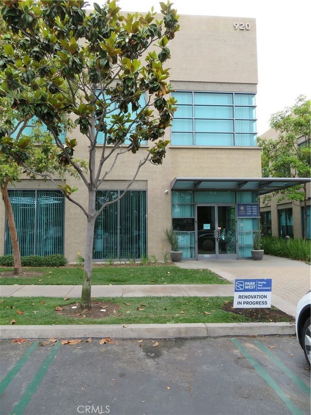 920 Roosevelt, Irvine