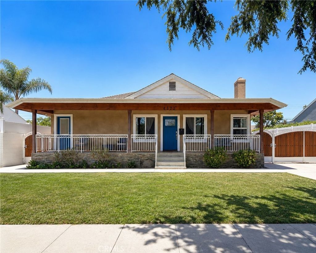 4622 E Cervato, Long Beach