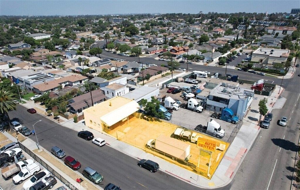 3061 Long Beach, Long Beach