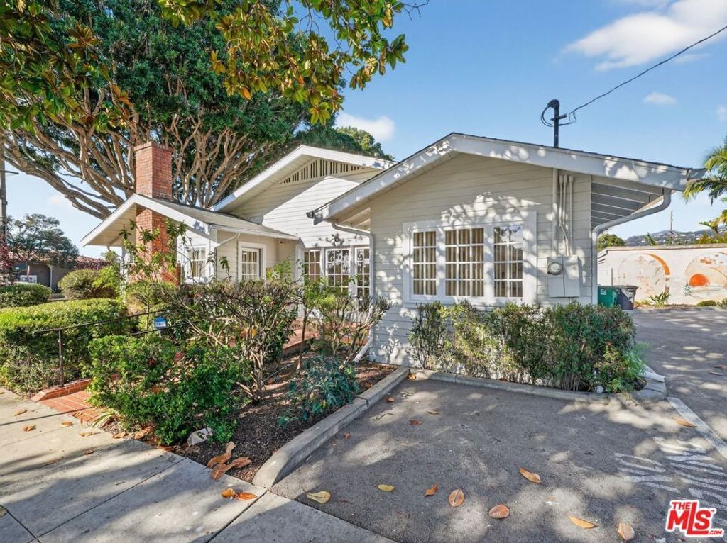 102 N Milpas Street, Santa Barbara