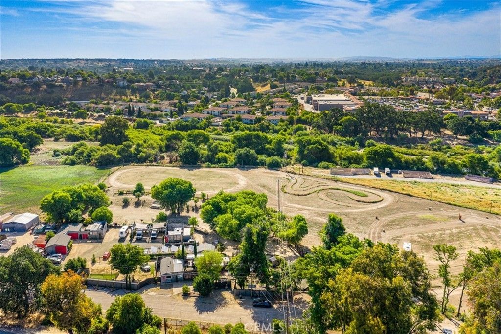 390 Paso Robles, Paso Robles