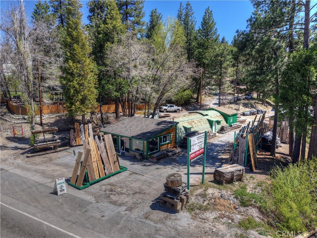 32765 Hilltop Boulevard, Arrowbear