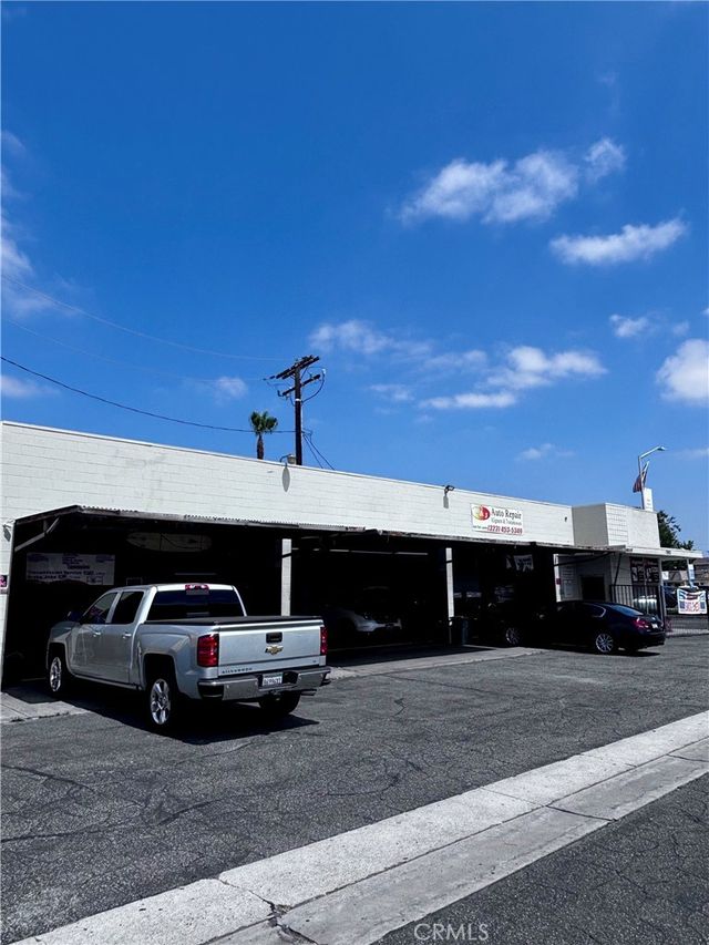 7922 Firestone Boulevard, Downey
