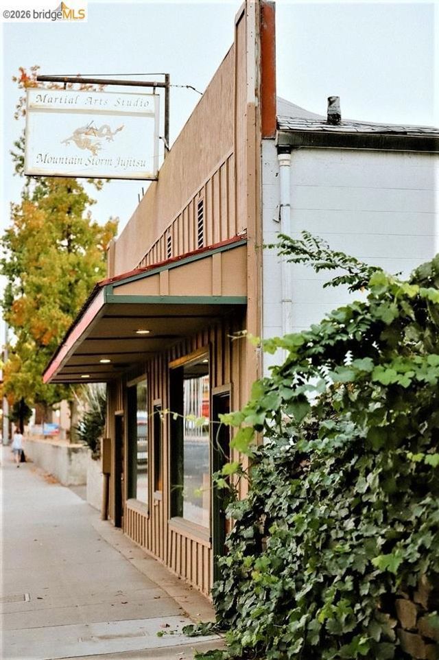 598 S Washington St., Sonora