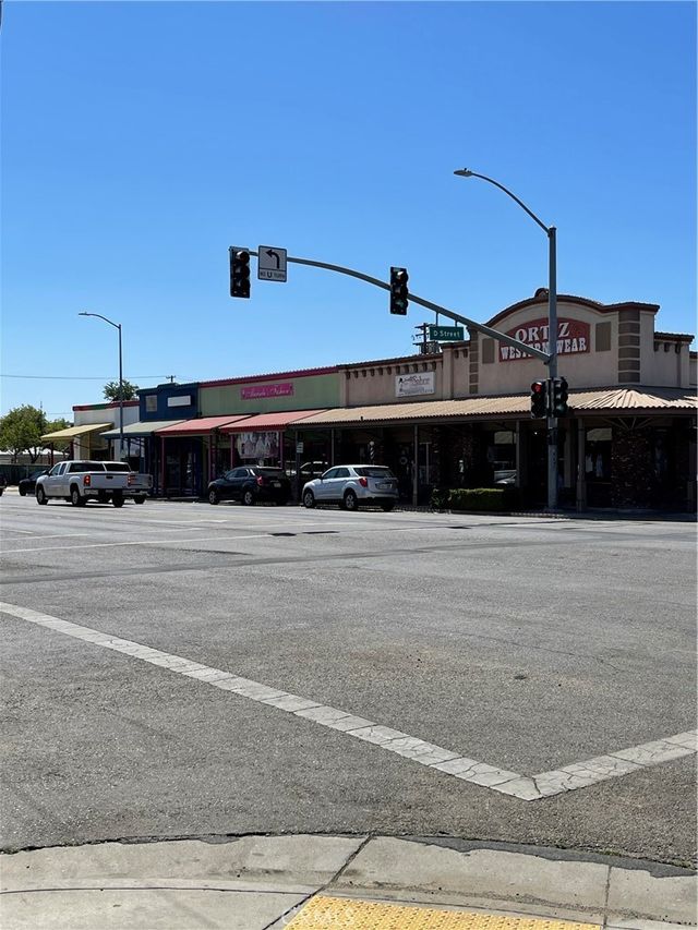 107 E Yosemite, Madera