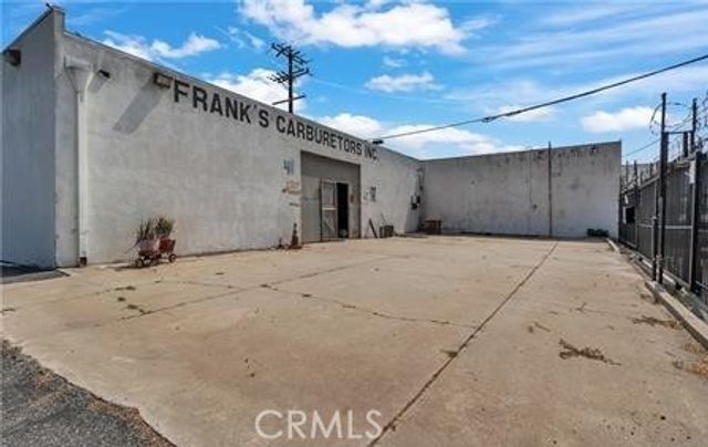 411 E Rosecrans, Compton