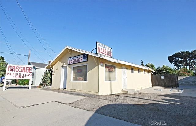 3983 E Mission Boulevard, Pomona