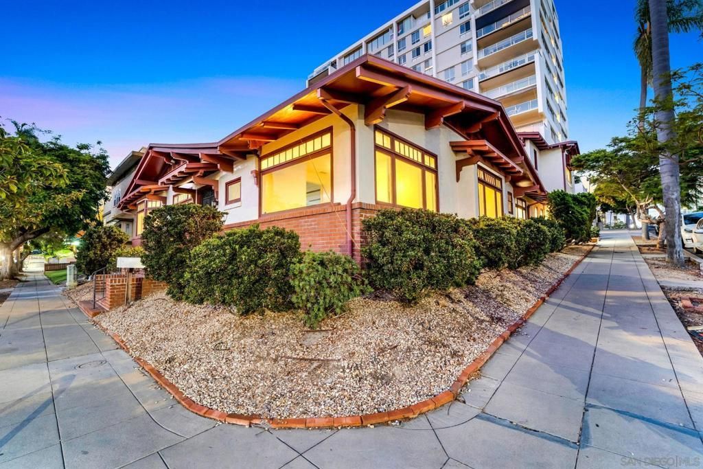 110 Maple, San Diego