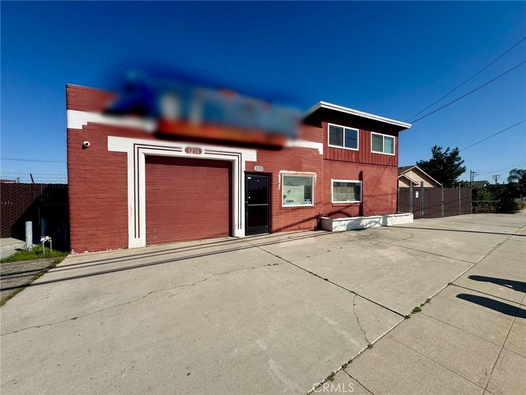 1217 E Yosemite, Madera