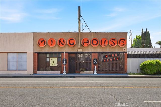 5582 Atlantic, Long Beach