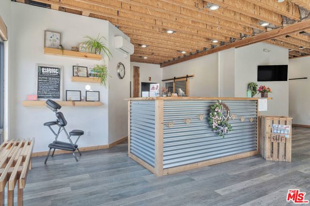 203 W Central Avenue, Lompoc