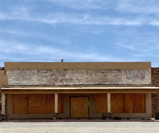 15938 Sierra Highway, Mojave