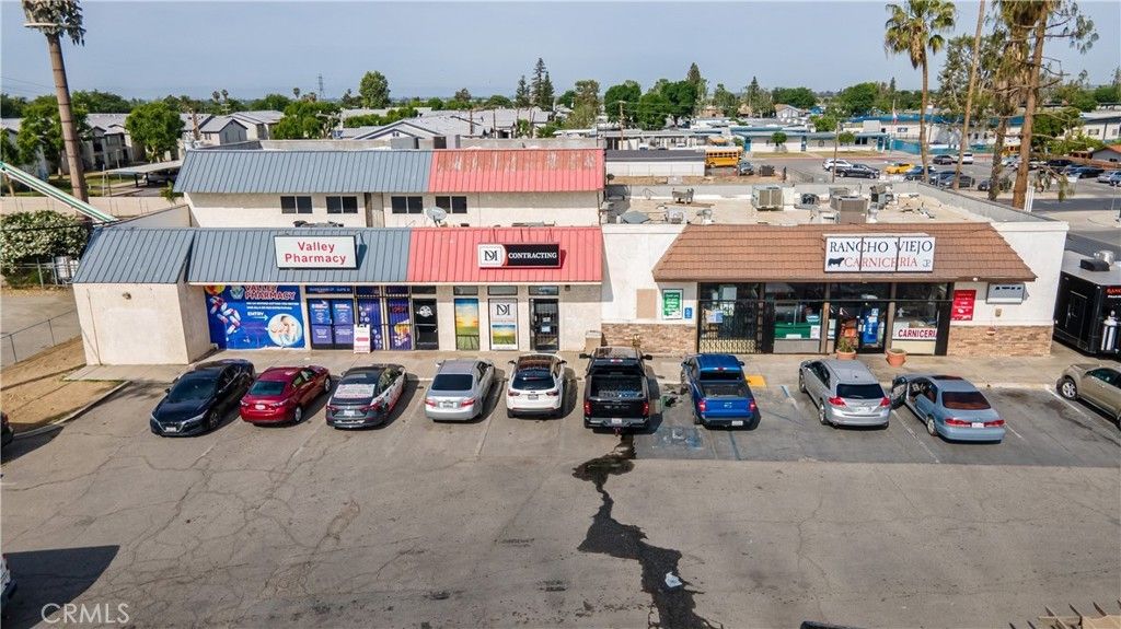 10400 Main Street, Lamont