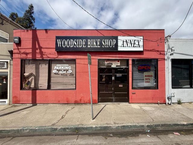 2751 El Camino Real, Redwood City