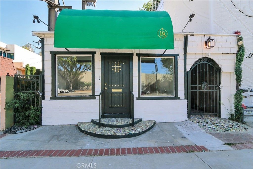 11144 Ventura Boulevard, Studio City