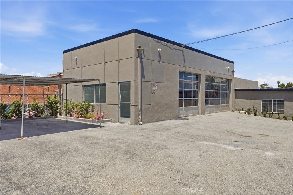 713 E El Segundo, El Segundo