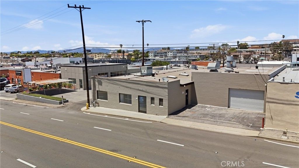 717 E El Segundo, El Segundo