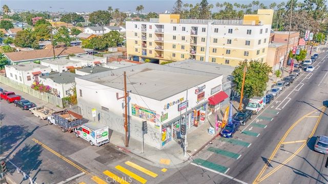 5135 Avalon, Los Angeles
