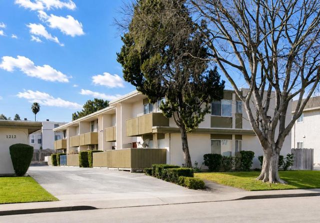 1212 W Mckinley Avenue, Sunnyvale