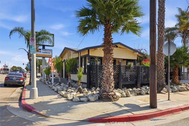 690 W 18th Street, San Pedro