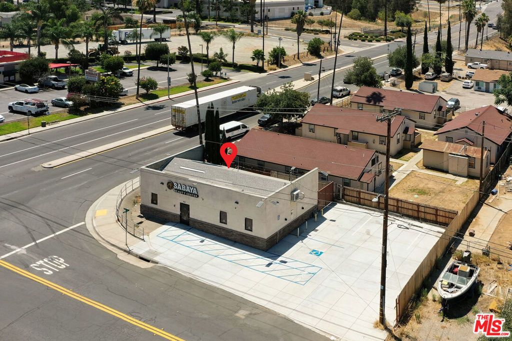 451 Iowa Avenue, Riverside