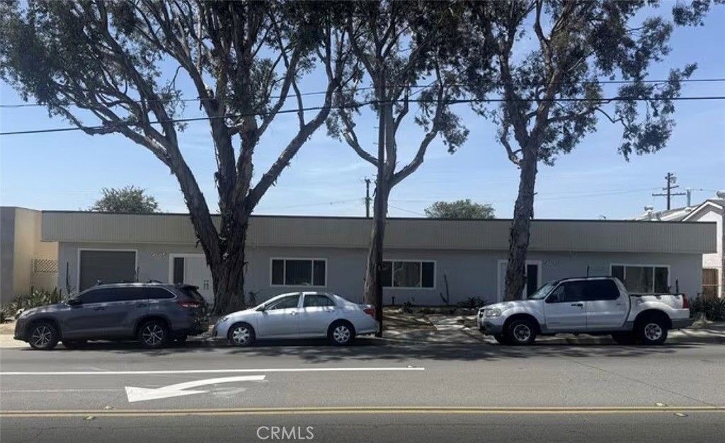 2317 Orange Ave., Signal Hill