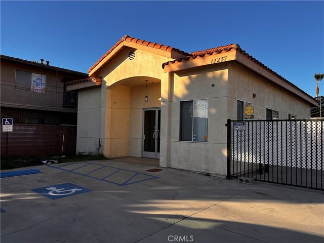 11237 Lower Azusa, El Monte