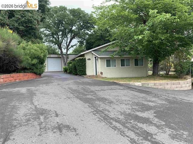 13676 Tuolumne Rd, Sonora