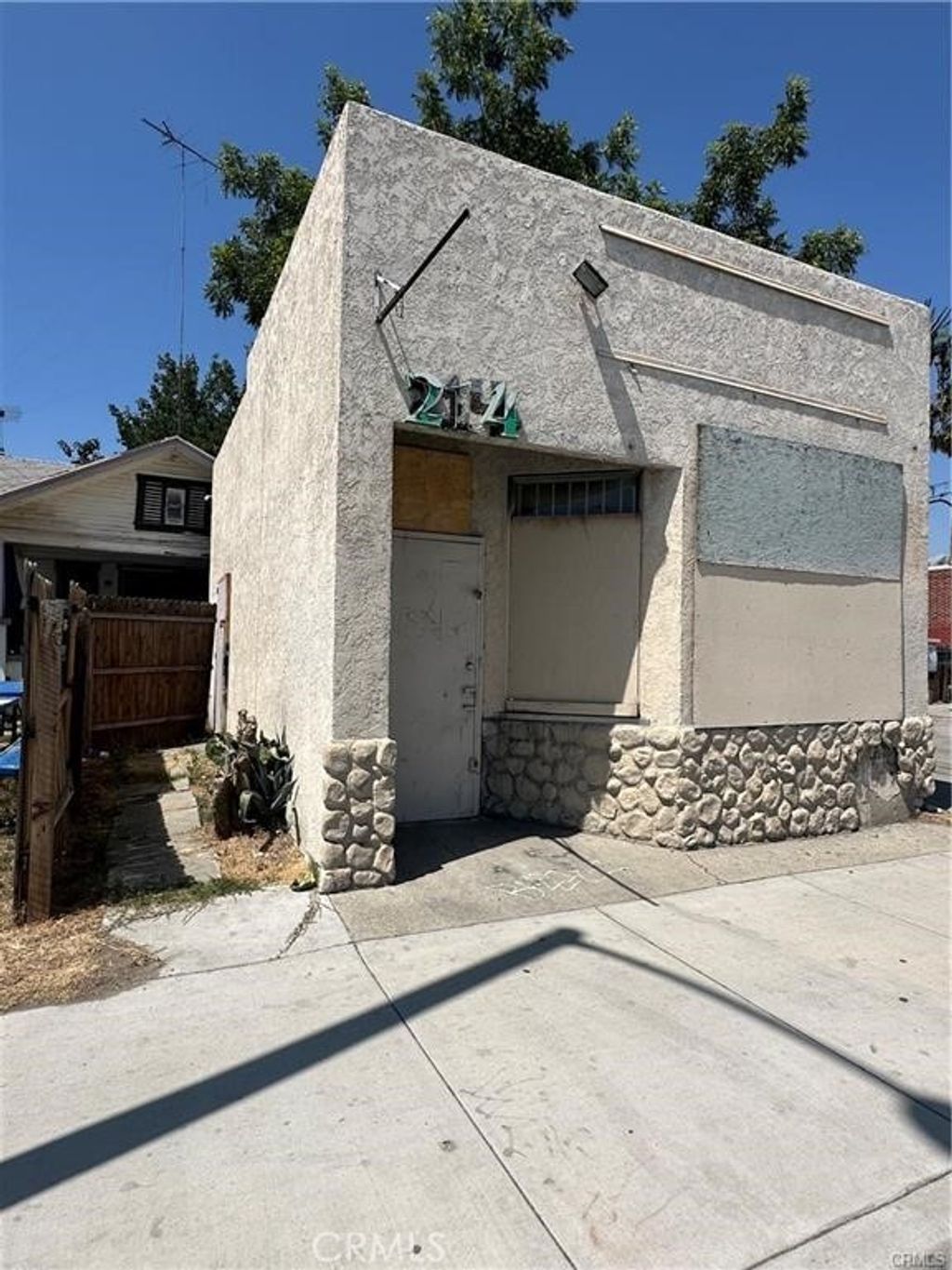214 E Base Line, San Bernardino