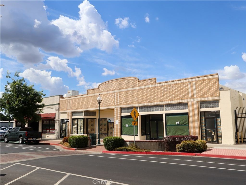 735 Main, Merced