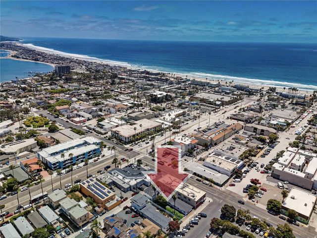 1007 Hornblend Street, San Diego