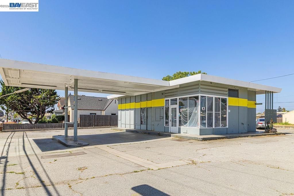 753 E E Lake Ave, Watsonville